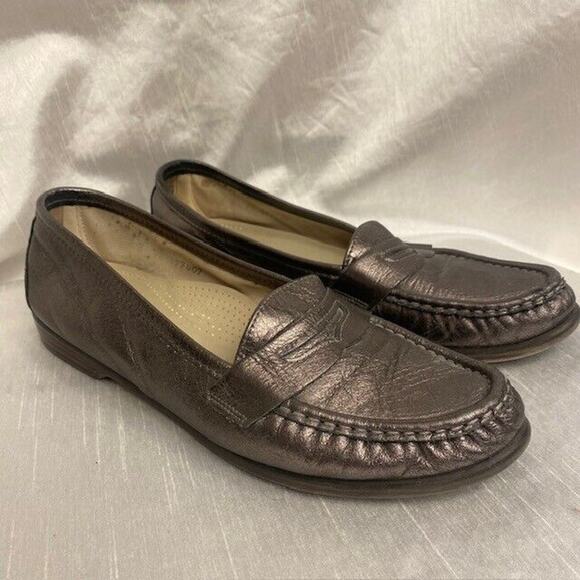 SAS Womens 9 Tripad Comfort Leather Metallic Silver Penny Loafers Shoes - Picture 1 of 8